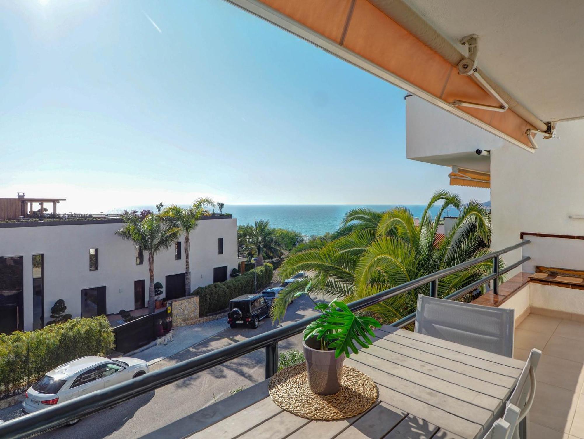 Balmins White By Hello Homes Sitges Exterior photo